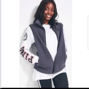 NWOT, VICTORIA SECRET PINK SHERPA VEST
